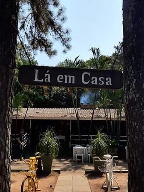 Lá em Casa